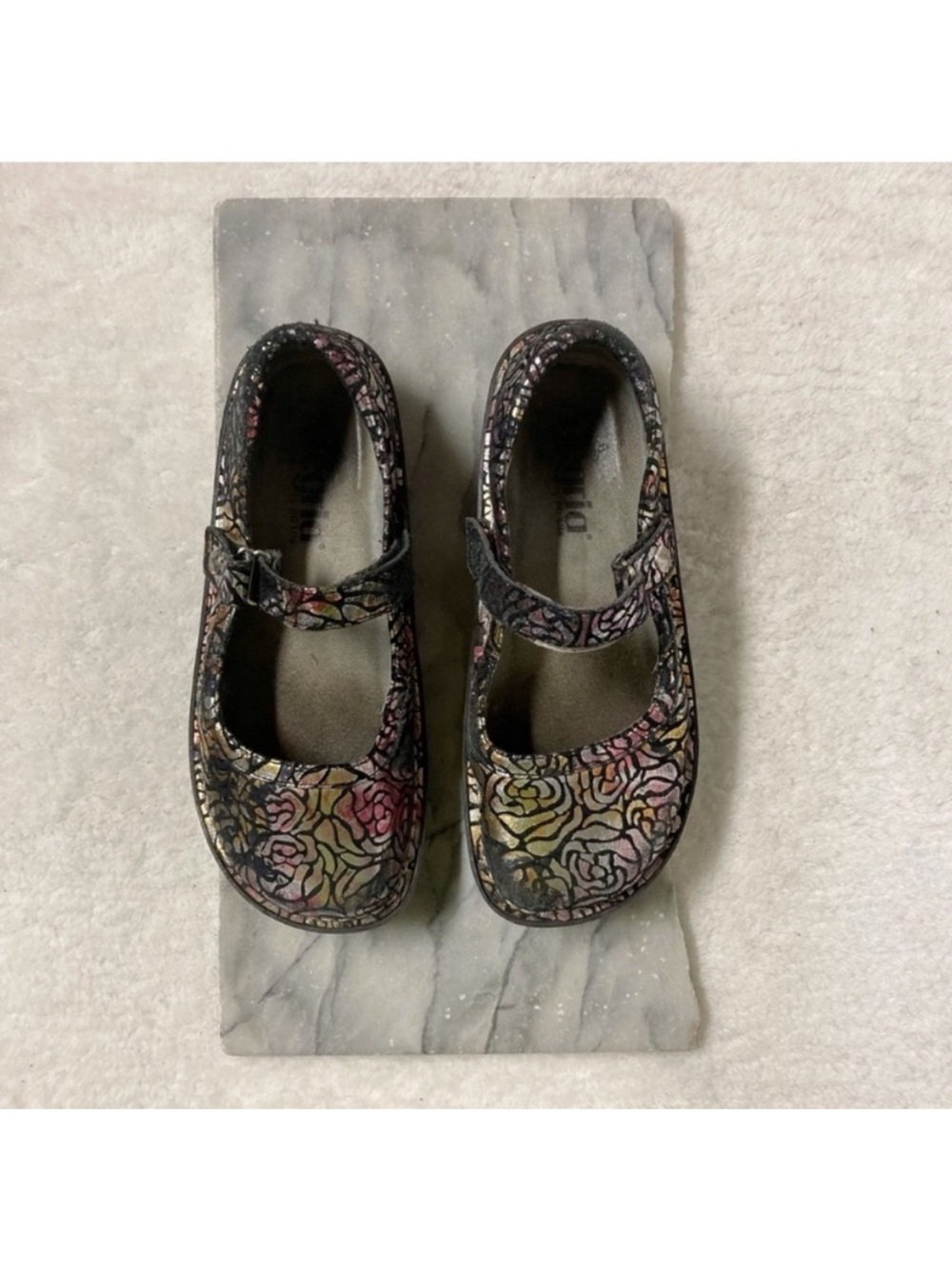 Alegria Belle Mary Jane Clogs Multi-Color Floral Metallic Leather
Size 7